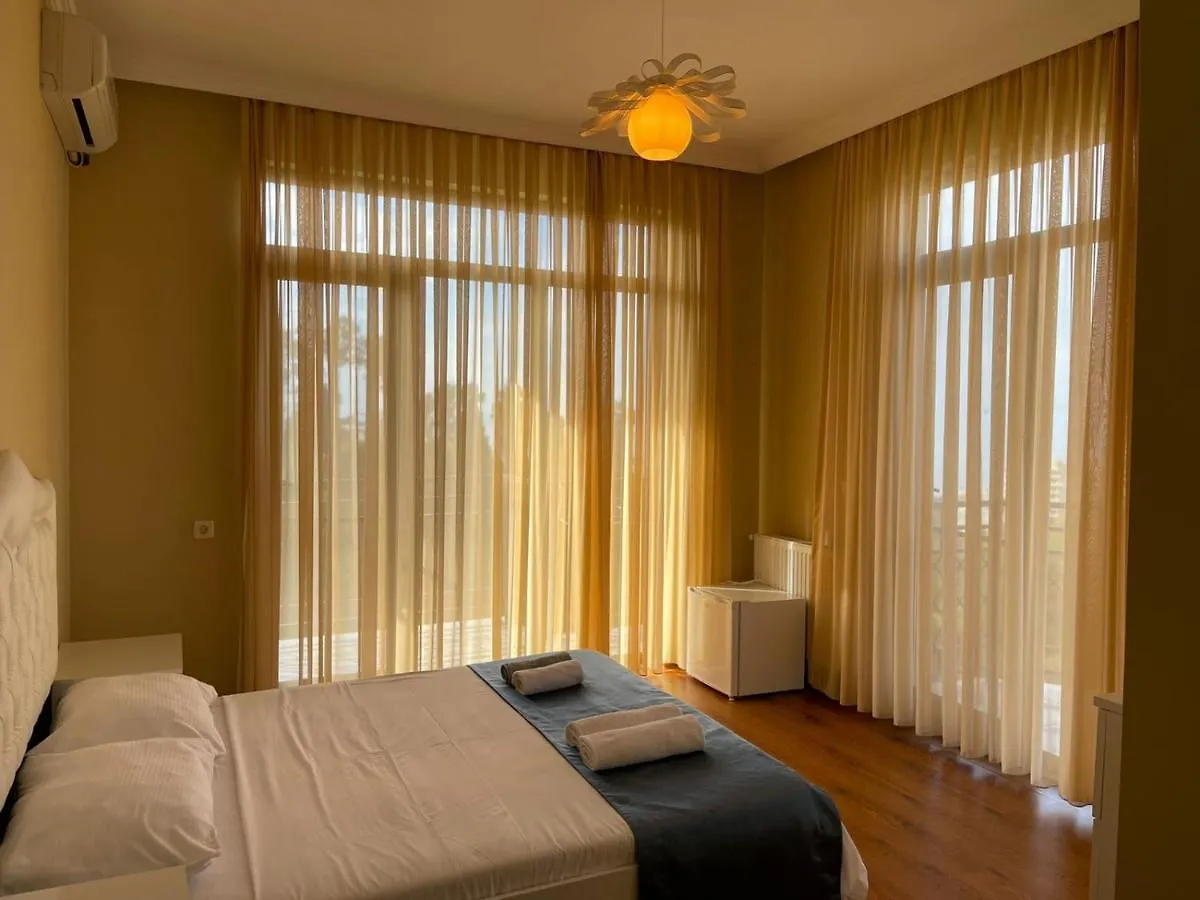 Green Yard Hotel Batumi 0*,  Georgia